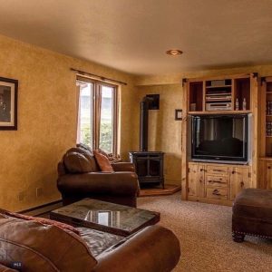 4EA5F0F6-928B-4976-8539-824A91A782E3